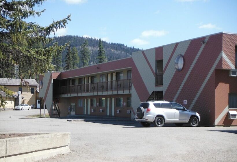 모텔 Tumbler Ridge Inn