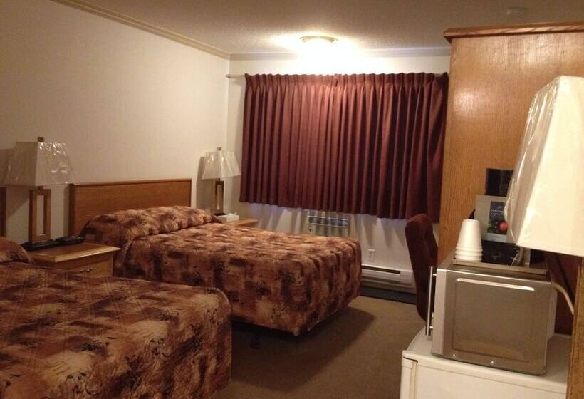 모텔 Tumbler Ridge Inn