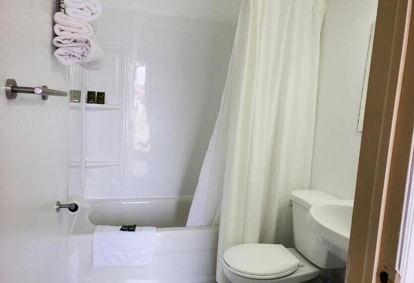 모텔 Wiarton Willys Inn