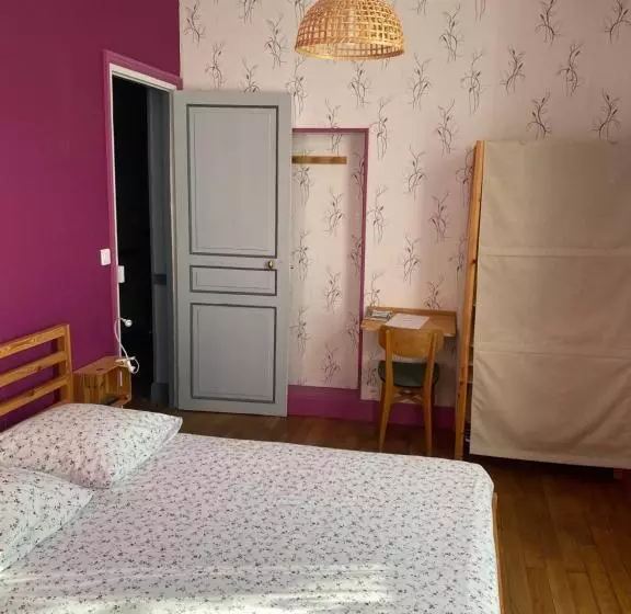 Aamiaismajoitus (B&B) Chambre D La Gare D Auxy