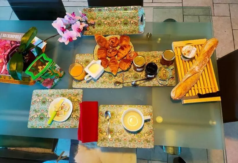 Aamiaismajoitus (B&B) Chez Didier Et Gene