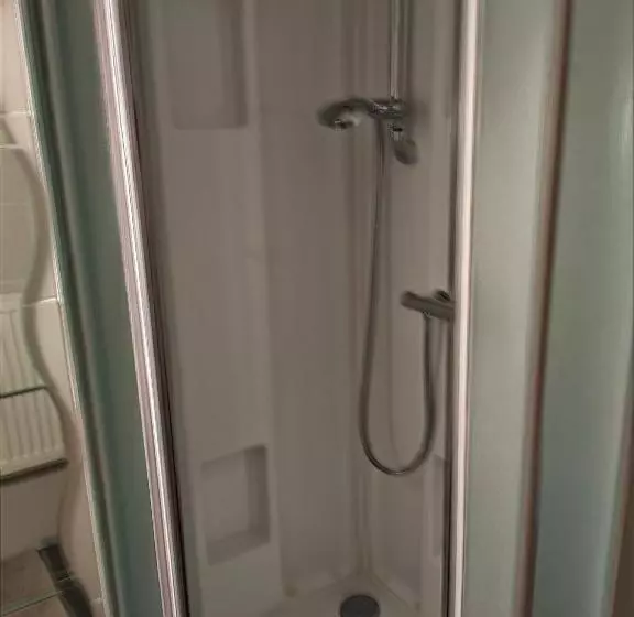 Aamiaismajoitus (B&B) Chez Didier Et Gene