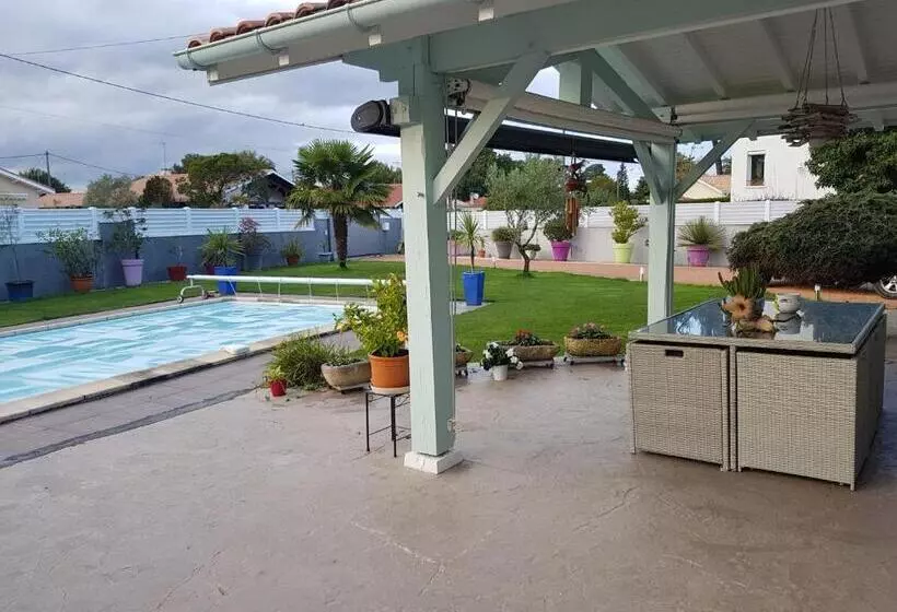 Aamiaismajoitus (B&B) Chez Didier Et Gene