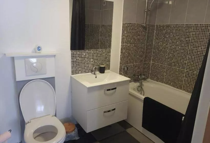 Aamiaismajoitus (B&B) Joli T2