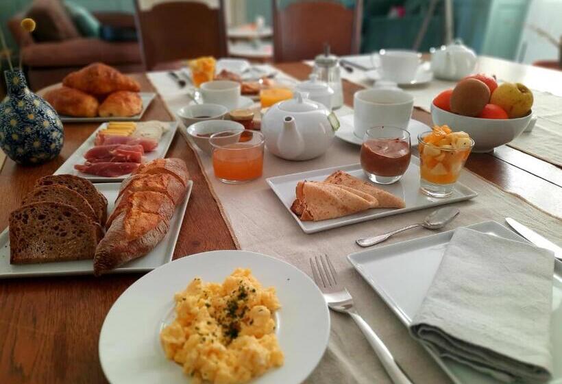 تختخواب و صبحانه L Essongère