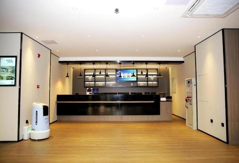 Hanting Hotel Lvliang College