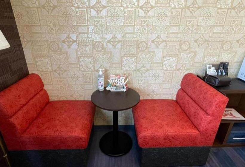 Hotel Anekkusu Nishihara Intā Mae