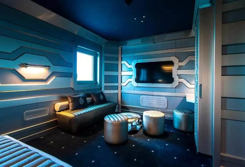 ホテル Hôtel Station Cosmos