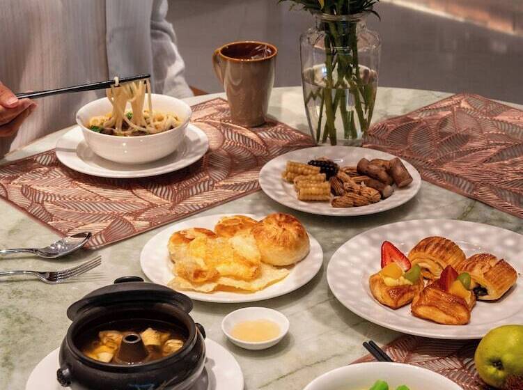 Отель Jen Kunming By Shangri La