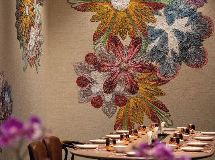 Отель Jen Kunming By Shangri La