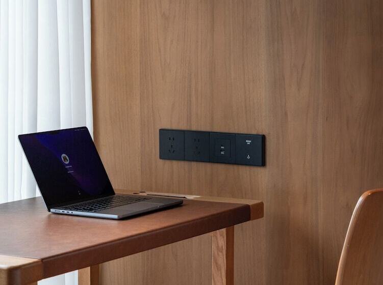 Отель Jen Kunming By Shangri La