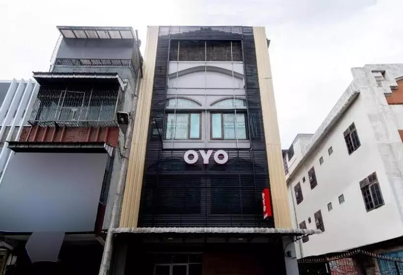 ホテル Super Oyo 3159 Festive Inn