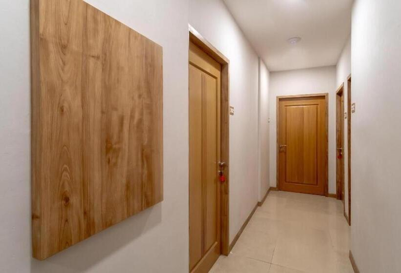 בית מלון כפרי Super Oyo 3159 Festive Inn