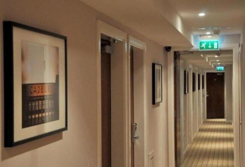 هتل The Royal George