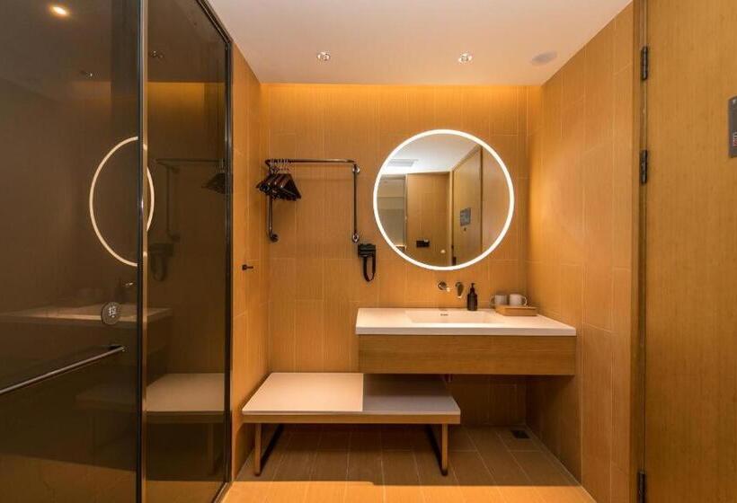 Ji Hotel Ningbo Fenghua Golden Bell Plaza