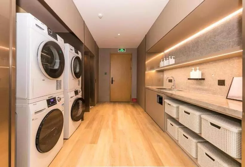 Ji Hotel Ningbo Fenghua Golden Bell Plaza