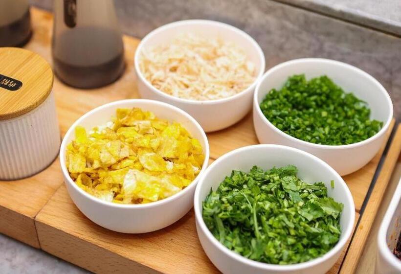 Ji Hotel Ningbo Fenghua Golden Bell Plaza