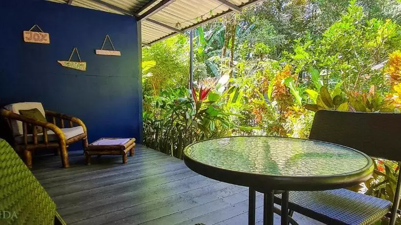ユースホステル Cabina Azul In Bejuco Beach With Queen Bed But No Air Conditioning