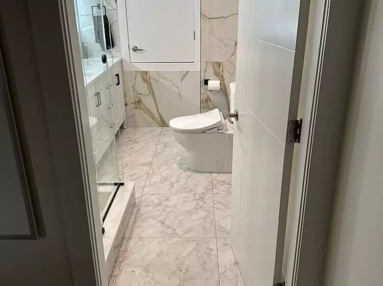 Aamiaismajoitus (B&B) Illuminati Guest House