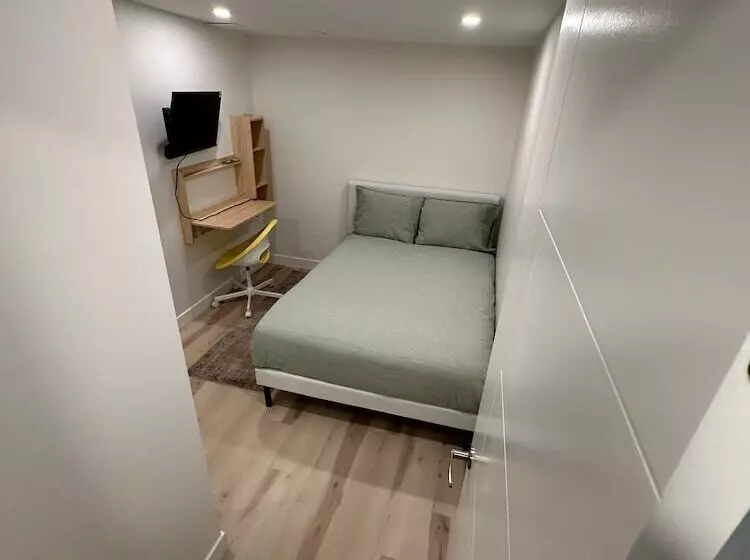 Aamiaismajoitus (B&B) Illuminati Guest House