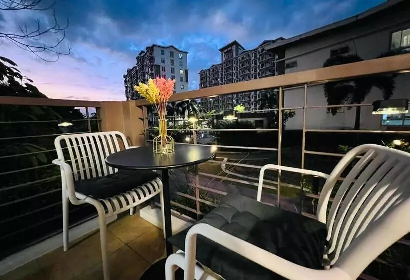 تختخواب و صبحانه The Cuddle Crib Staycation Cozy Quezon City