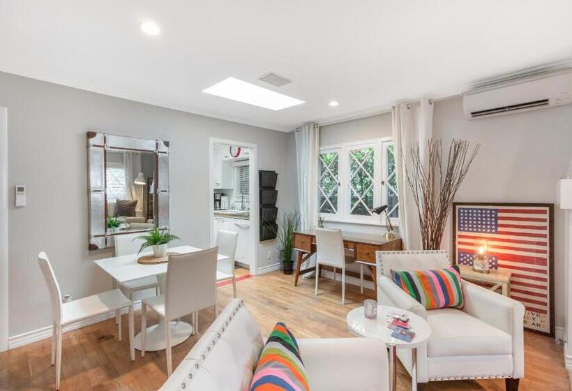 מלון כמוסות Cozy House In Weho