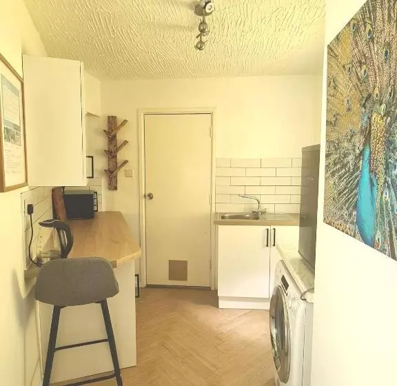 هتل Five Star Apartment