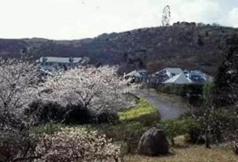 Hotelli Izu Inatori Sports Villa