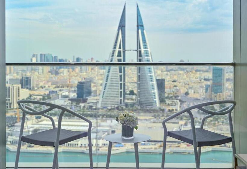 هتل Onyx Arjaan By Rotana