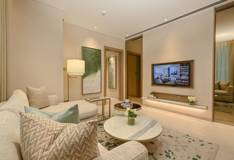 هتل Onyx Arjaan By Rotana