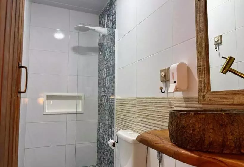 Hotelli Sitio Robatto Ecopousada