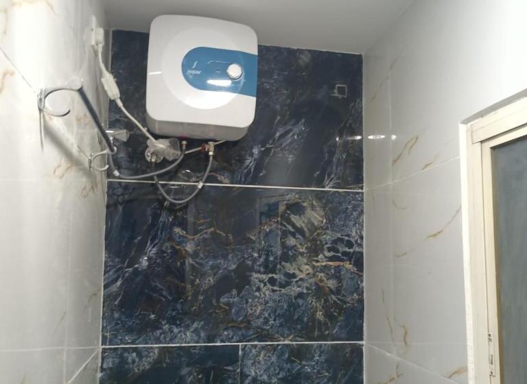 هتل Sri Residency