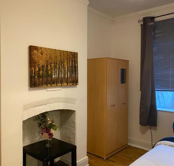 膳宿费 Short Term Let Room In De1