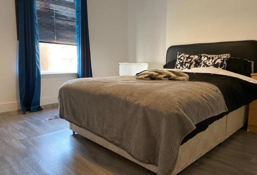 膳宿费 Short Term Let Room In De1