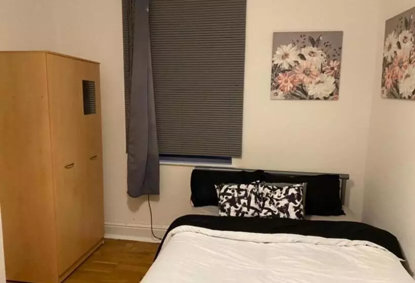 ペンション Short Term Let Room In De1