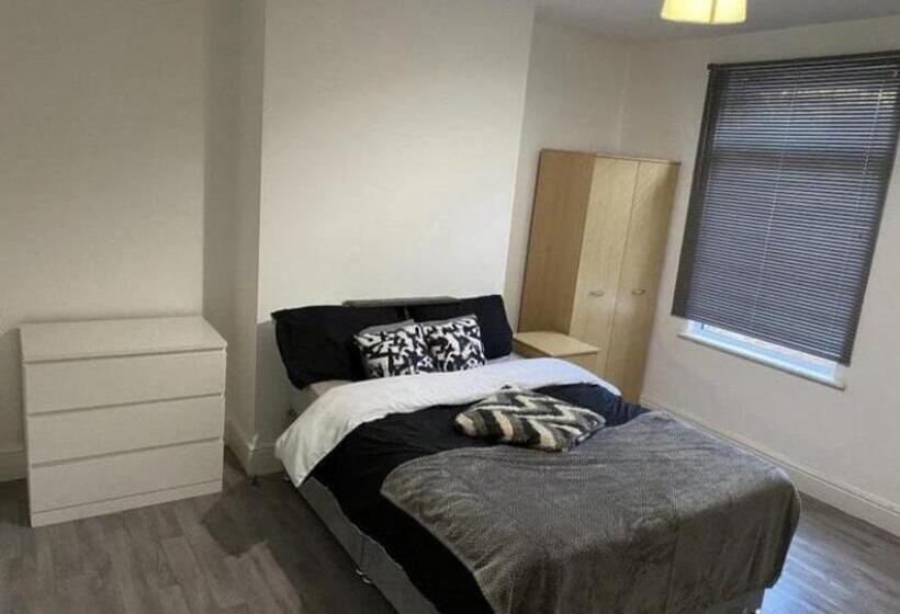 膳宿费 Short Term Let Room In De1