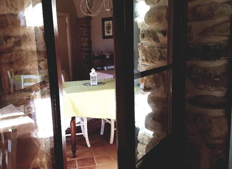 בית מלון כפרי La Peschiera Sul Vara B&b