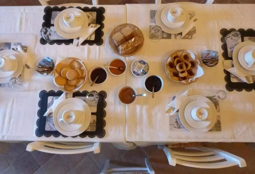 ホテル La Peschiera Sul Vara B&b
