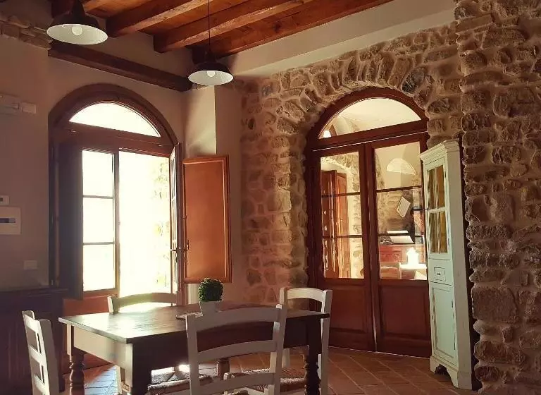 ホテル La Peschiera Sul Vara B&b
