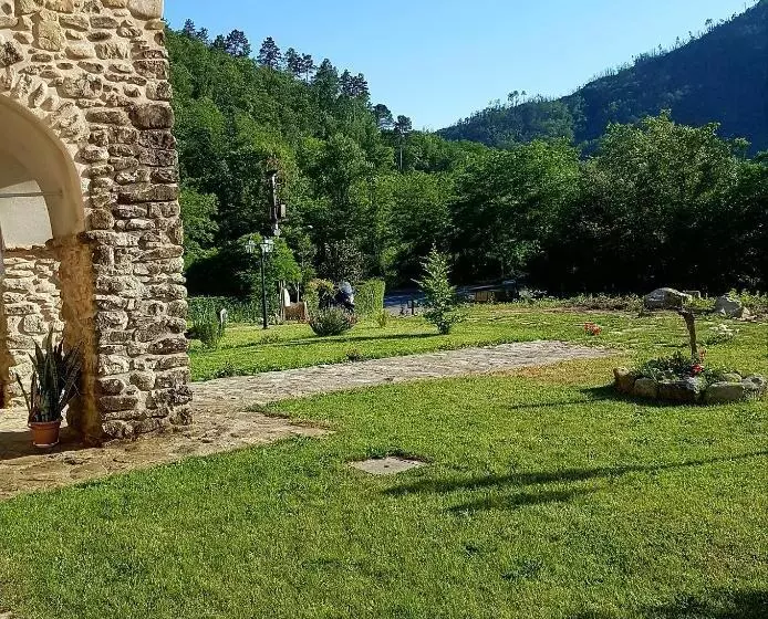ホテル La Peschiera Sul Vara B&b