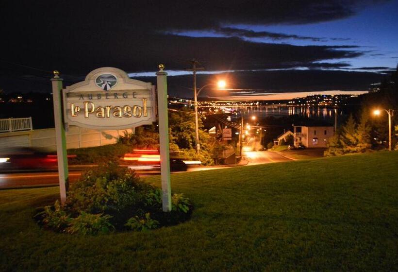 ユースホステル Auberge Le Parasol