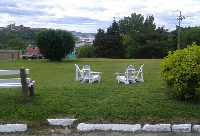 ユースホステル Auberge Le Parasol