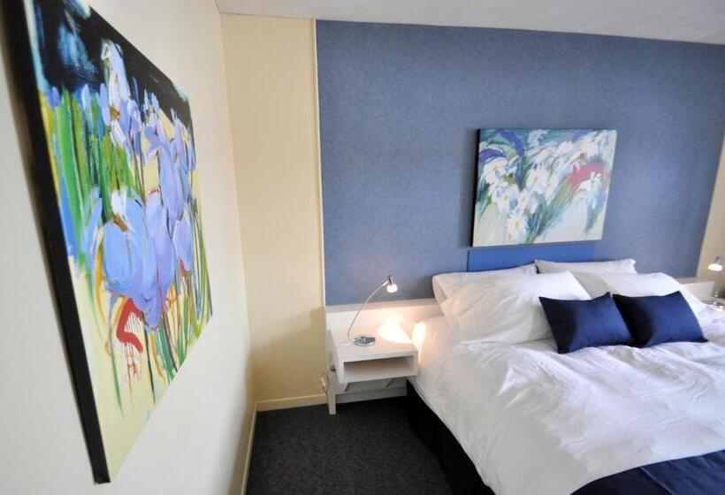 ユースホステル Auberge Le Parasol