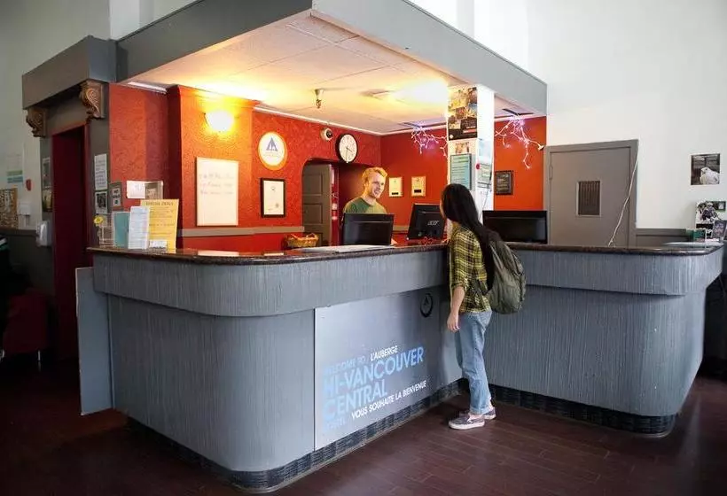 ユースホステル Hi Vancouver Central