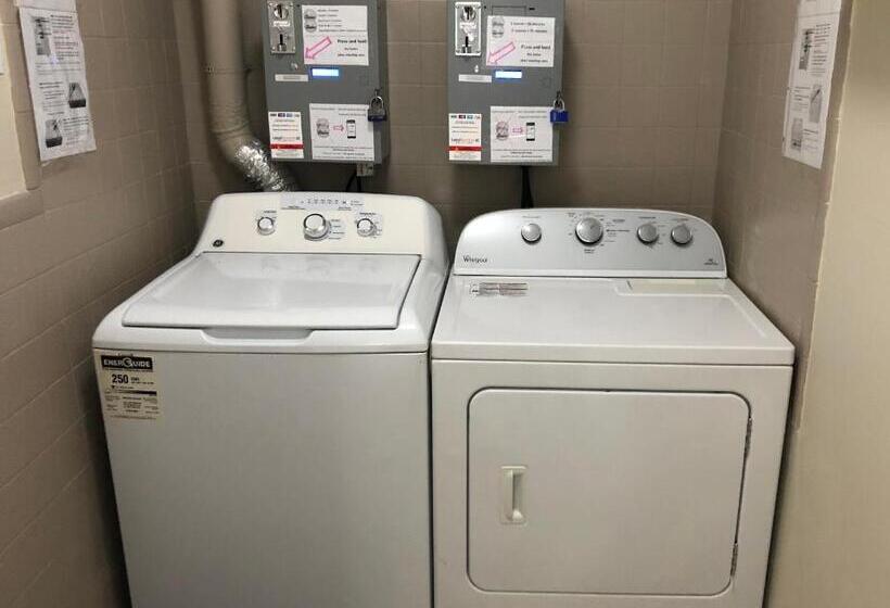 Auberge Restwell Motel