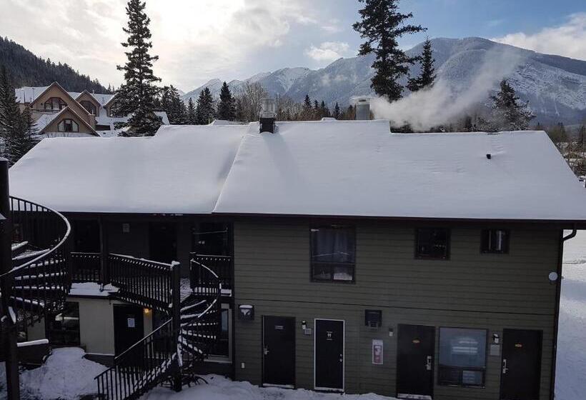 Banff International Hostel