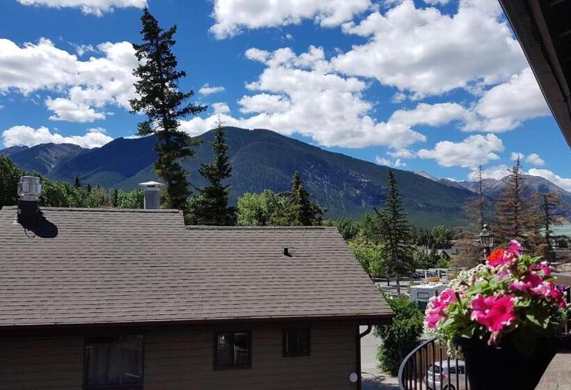Banff International Hostel