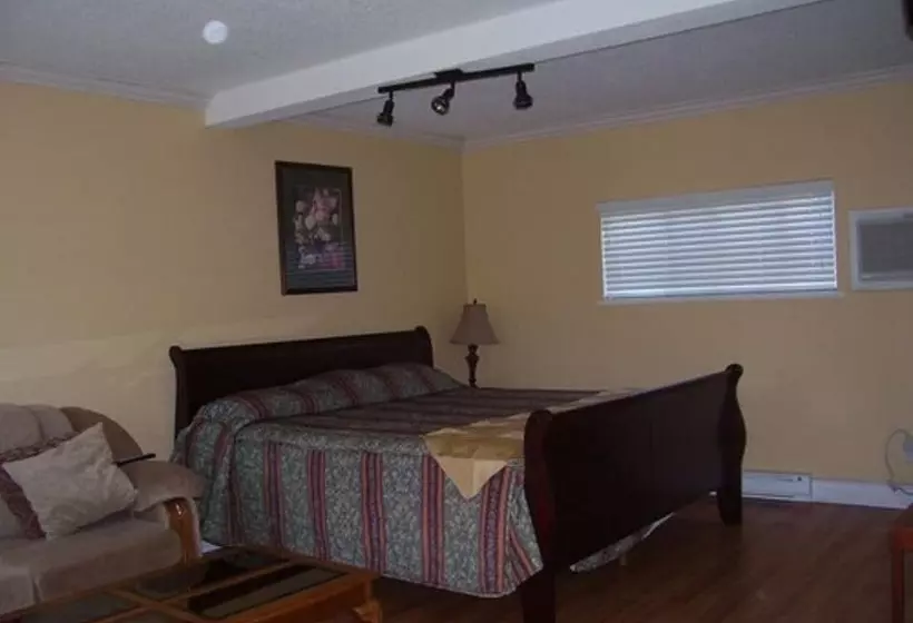 Beach Grove Motel