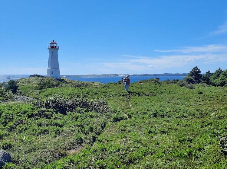 مبيت وإفطار Louisbourg Heritage House