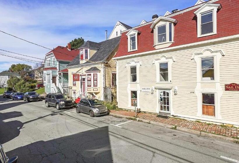 Bed and Breakfast Sail Inn Lunenburg